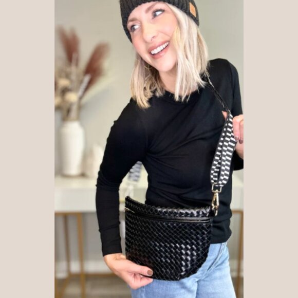 Woven Westlyn Bum Bag Black Vegan Leather NEW NWT - Picture 4 of 10